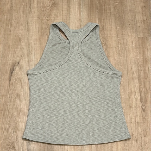 Vuori Sunrise High Neck Tank - Picture 5 of 7